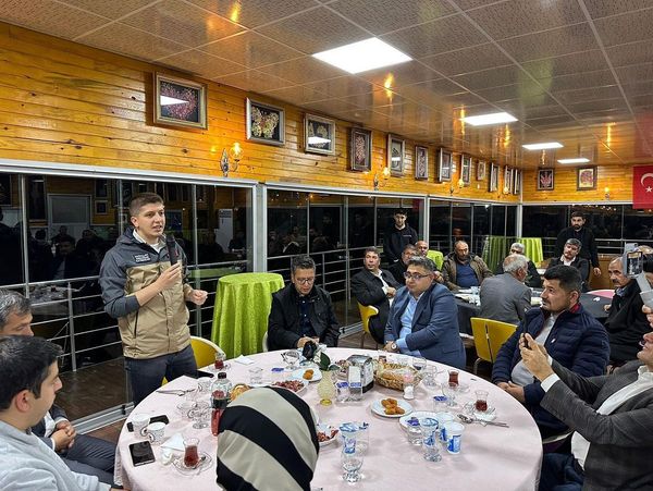 Kaymakamımız Zikrullah ERDOĞAN İftar Programında Muhtarlarımız İle Bir Araya Geldi. 